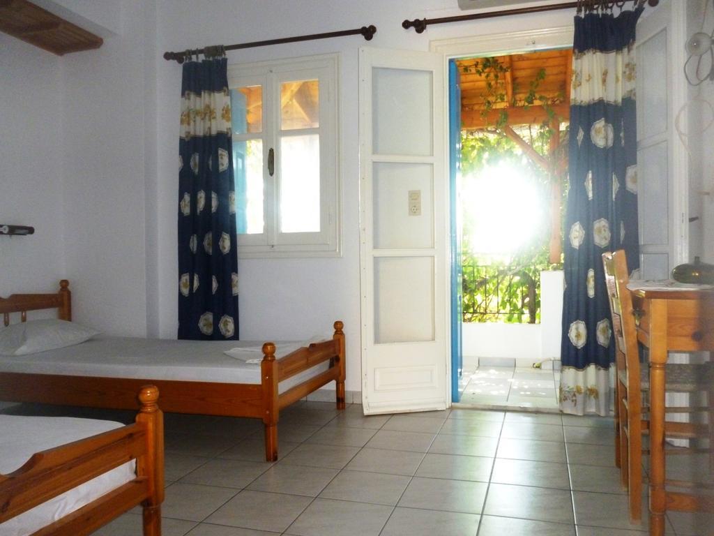 Apartments Jota Marathókampos Стая снимка